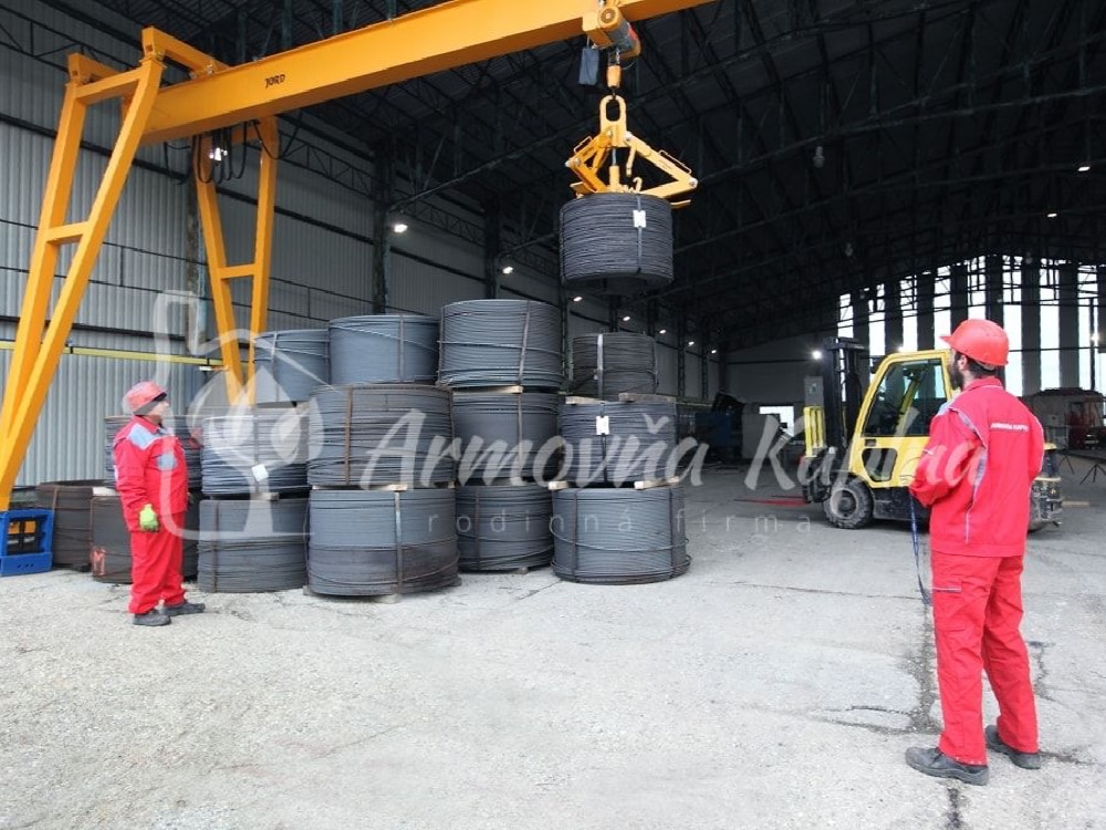 Armovňa Cífer - Strihanie a ohýbanie betonárskej ocele podľa požiadaviek zákazníka