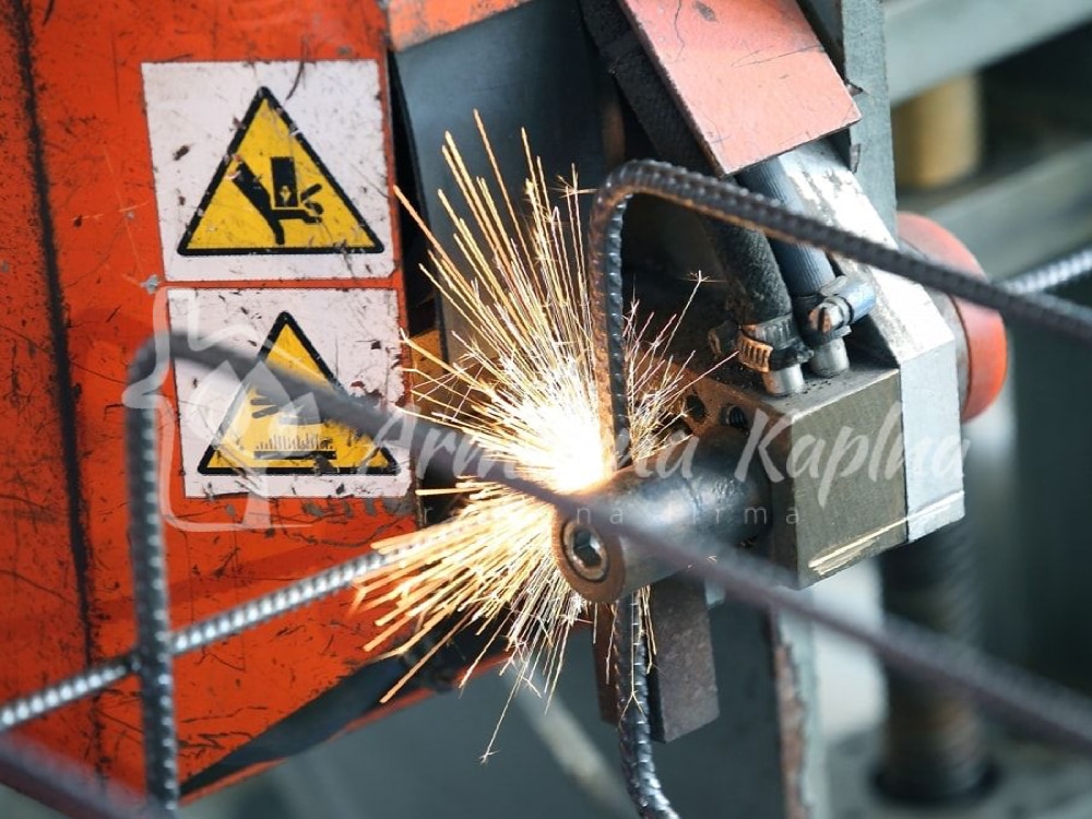 Armovňa Cífer - Výroba armokošov - Viazanie armokošov do základových pásov, prekladov, vencov, pätieka a stĺpov